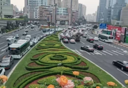 上海国庆中秋双节庆典：城市盛装迎宾，花卉灯光交相辉映